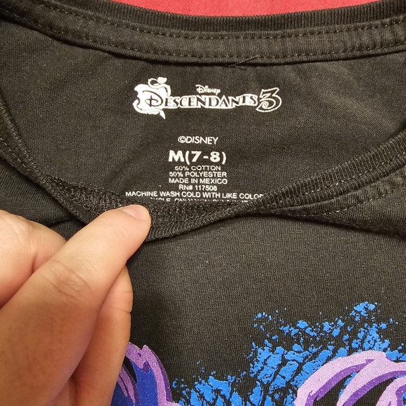 Disney Descendants Bundle - Picture 2 of 5